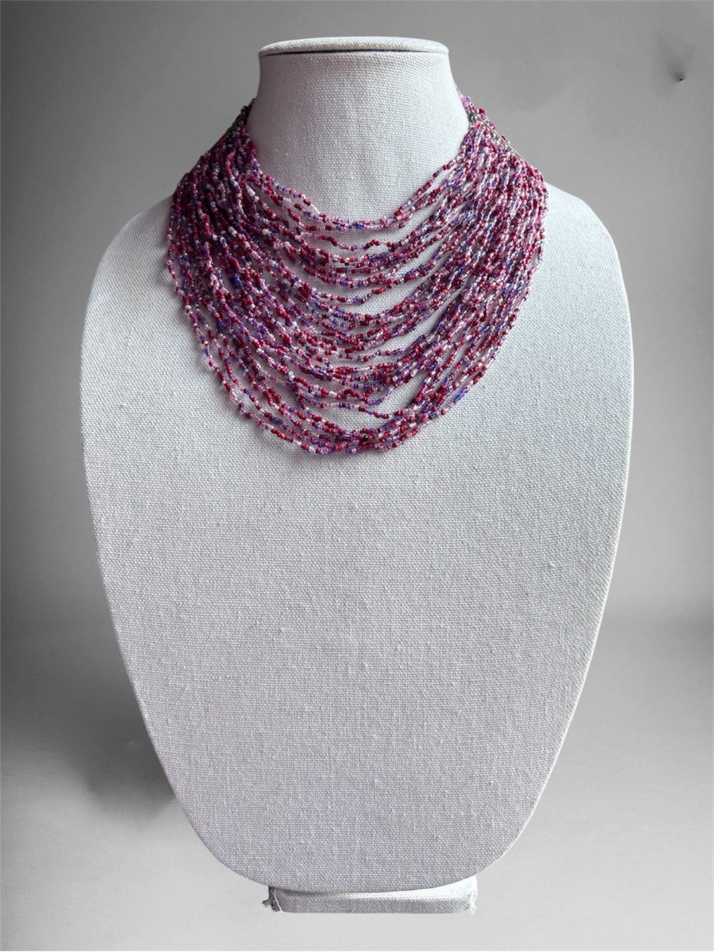 🌼VTG Multi-Strand Glass Seed Bead Bib Necklace